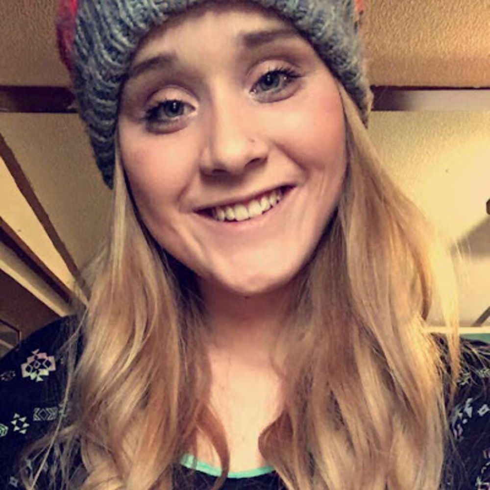 Meet your Posher, Hannah